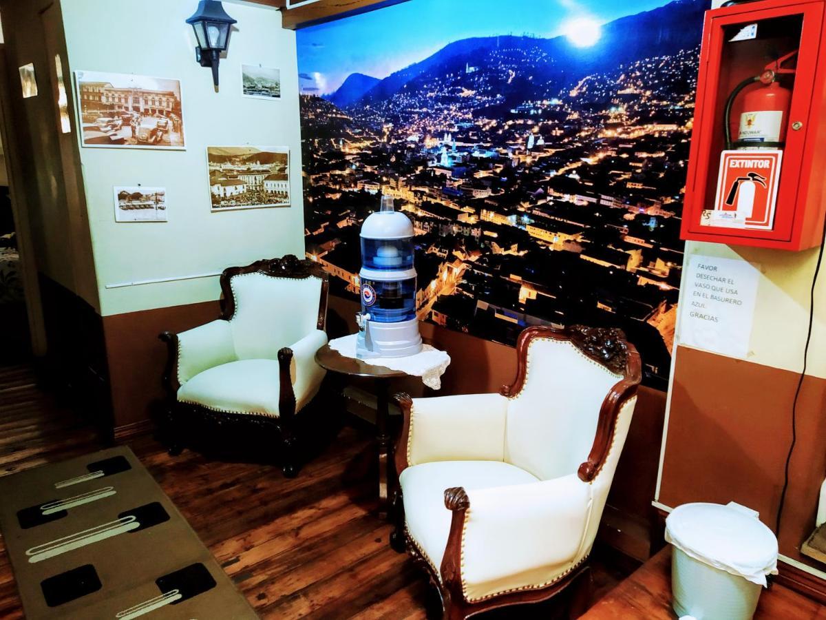 Hostal Latitud Ecuem Quito Exteriör bild