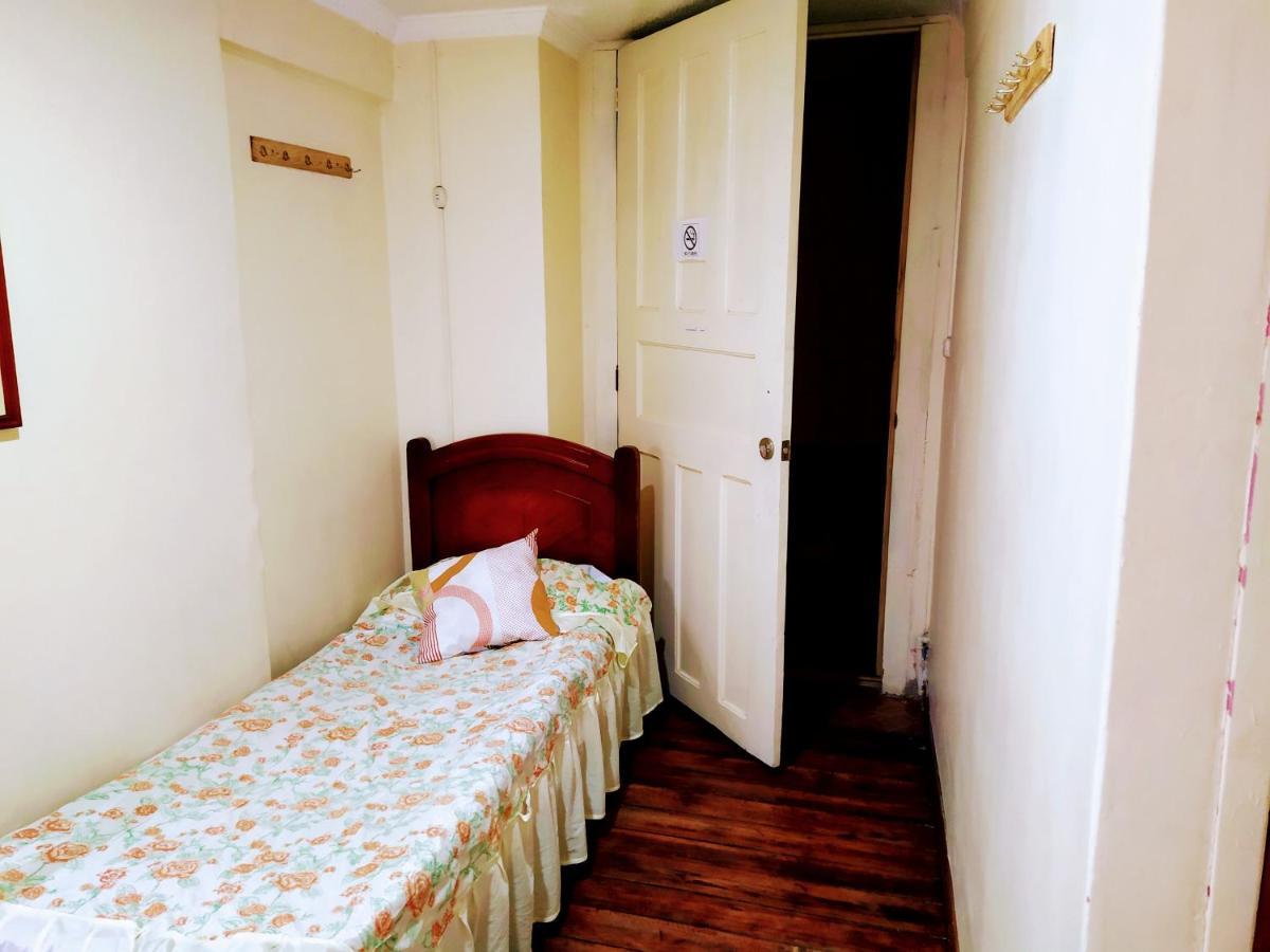 Hostal Latitud Ecuem Quito Exteriör bild