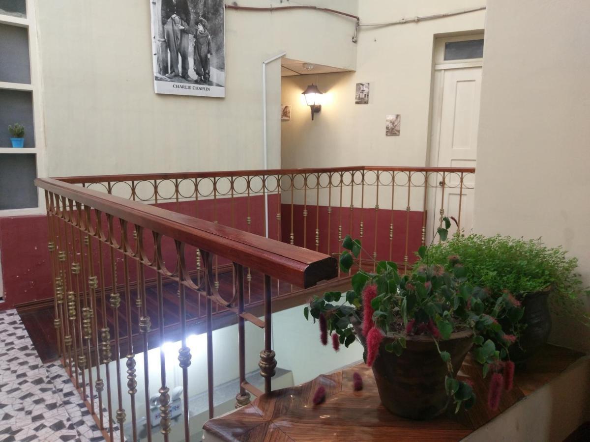 Hostal Latitud Ecuem Quito Exteriör bild